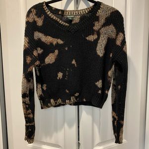 bleached tie die -black sweater